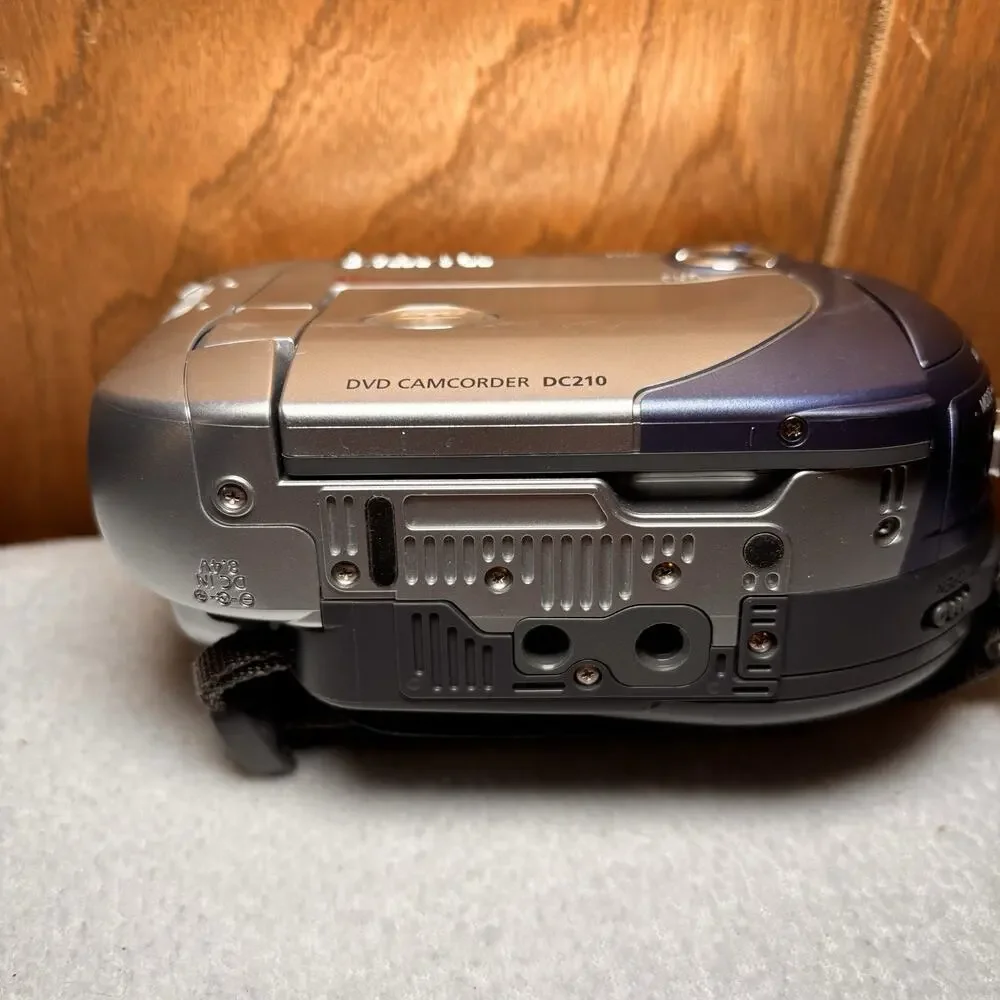 Canon dc210 dvd